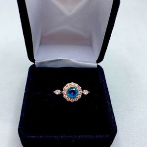 Blue ice crystal & white topaz ring sz 7